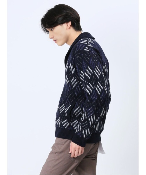 m.f.editorial(エムエフエディトリアル)の「【裏地付き ウォッシャブル】m.f.エディトリアル メンズ 配色ダイヤ柄 ショールカラーニットアウター(カーディガン/ボレロ・メンズ・ネイビー/ブラック・LARGE/MEDIUM)」の16枚目の写真