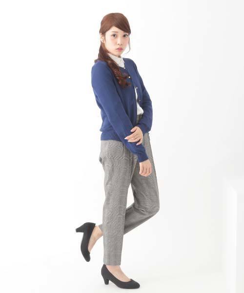 earth music&ecology(アースミュージックアンドエコロジー)の「グレンチェックタックテーパードパンツ(その他パンツ・レディース・アイボリー/グレー・MEDIUM/SMALL)」の8枚目の写真