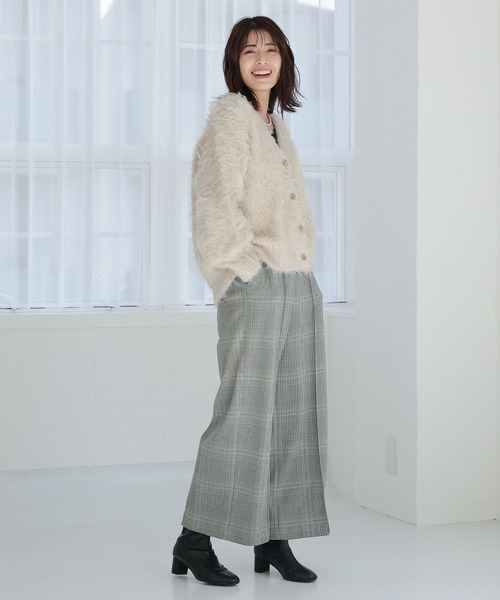 Elura（エルーラ）の「シャギーカーディガン ファーカーディガン（カーディガン/ボレロ・レディース・ブラウン系その他2/チャコールグレー/アイボリー・FREE）」の10枚目の写真