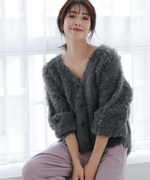 Elura（エルーラ）の「シャギーカーディガン ファーカーディガン（カーディガン/ボレロ・レディース・ブラウン系その他2/チャコールグレー/アイボリー・FREE）」の12枚目の写真