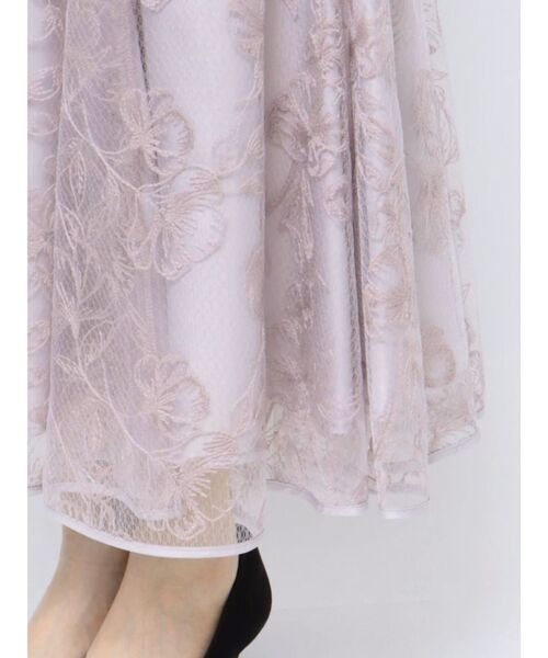 MERCURYDUO（マーキュリーデュオ）の「ラインフラワーバックレースアップ刺繍スカート（スカート・レディース・ベビーピンク/ラベンダー/ブルー・MEDIUM/SMALL）」の9枚目の写真