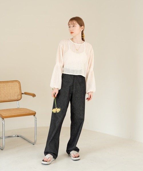 hinari（ヒナリ）の「2WAYシャーリングレーストップス（シャツ/ブラウス・レディース・ナチュラル/ホワイト・FREE）」の21枚目の写真