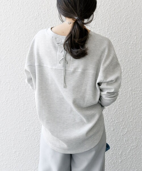 SHIPS any（シップス エニィ）の「SHIPS any:〈洗濯機可能〉ワッフル  レースアップ ラウンドヘム プルオーバー（Tシャツ/カットソー・レディース・ホワイト/ライトグレー/ネイビー/ライトグレー系1・ONE SIZE）」の20枚目の写真