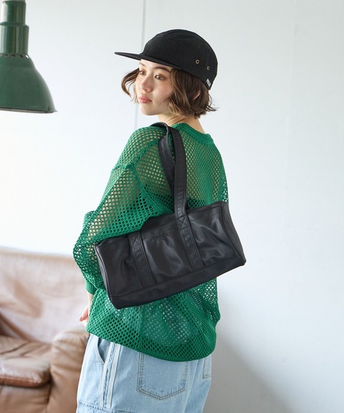 PBLIM（ページボーイリム）の「PBLIM/ナイロンボストンバック（ドラムバッグ・レディース・ブラック/グリーン・FREE）」の10枚目の写真