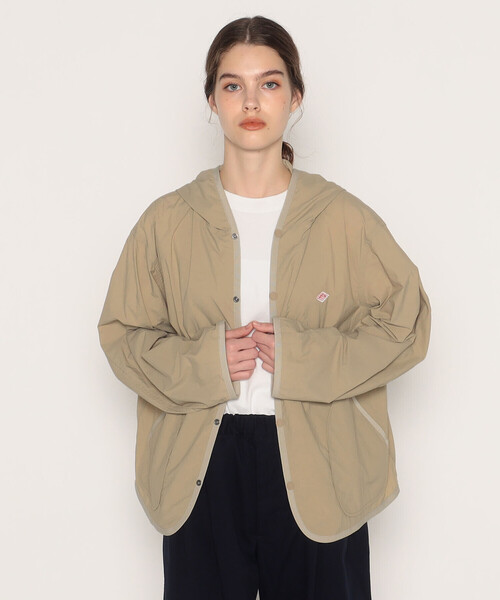 ◆DANTON ベージュ ナイロンジャケット DANTON(ダントン)の「WOMEN'S NYLON TUSSER HOODED JACKET