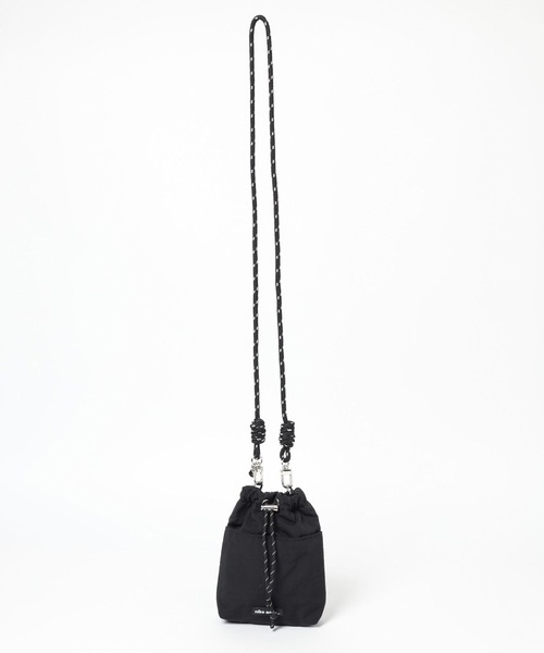 niko and...(ニコアンド)の「オリジナル細コード巾着ショルダーバッグN(ショルダーバッグ・レディース・ブラック系その他/シルバー/ブルー/アイボリー/ブラック/スカイブルー/ベージュ/イエロー/その他2/その他1/イエロー系/オレンジ/シルバー系その他/グレー系その他・0)」の18枚目の写真