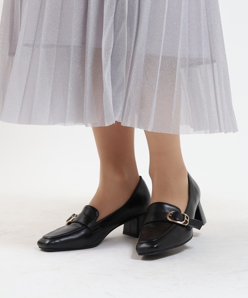 TRUDEA（トルディア）の「ベルトデザインパンプス（パンプス・レディース・ベージュ/アイボリー/ブラック・LARGE/MEDIUM/SMALL）」の10枚目の写真