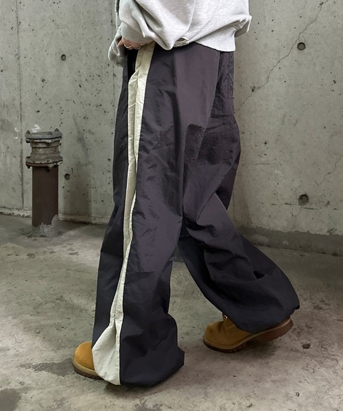 sedacle（セダクル）の「サイドボタン2way配色ナイロンパンツ（その他パンツ・メンズ・グレー/チャコールグレー/ベージュ・SMALL/MEDIUM/LARGE）」の6枚目の写真