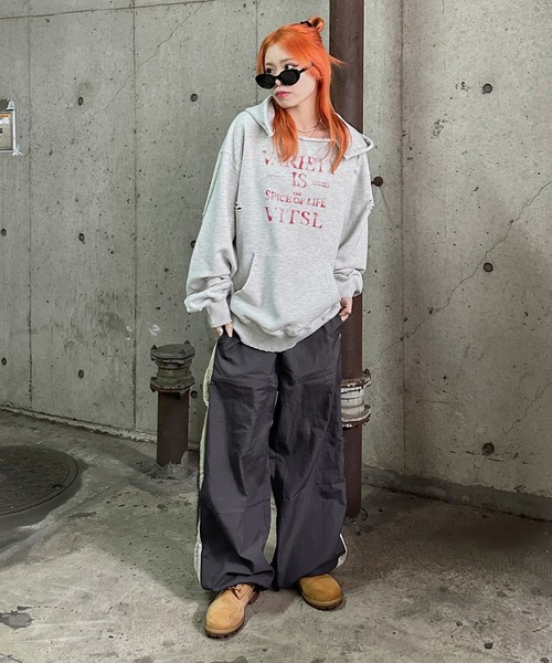 sedacle（セダクル）の「サイドボタン2way配色ナイロンパンツ（その他パンツ・メンズ・グレー/チャコールグレー/ベージュ・SMALL/MEDIUM/LARGE）」の8枚目の写真