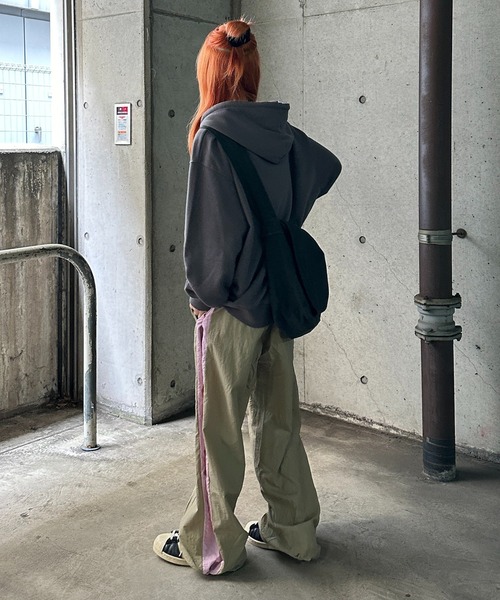 diidii ナイロンパンツ GRAMICCI(グラミチ)との別注ナイロンパンツが登場。型から