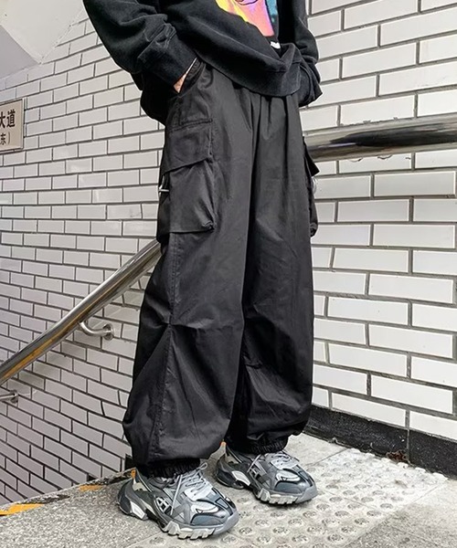 SHEPP(シープ)の「ワイド カーゴパンツ(カーゴパンツ・メンズ・ブラック/グレー・S/M/L)」の4枚目の写真