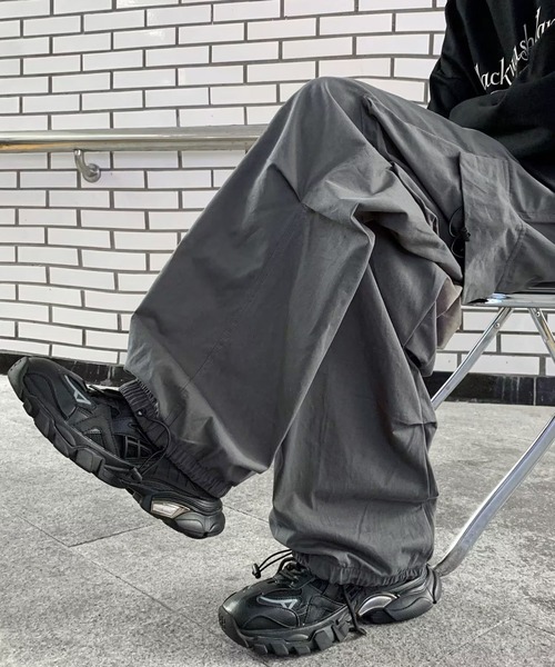 SHEPP(シープ)の「ワイド カーゴパンツ(カーゴパンツ・メンズ・ブラック/グレー・S/M/L)」の5枚目の写真