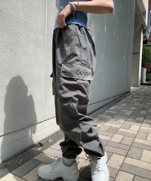 SHEPP(シープ)の「ワイド カーゴパンツ(カーゴパンツ・メンズ・ブラック/グレー・S/M/L)」の12枚目の写真