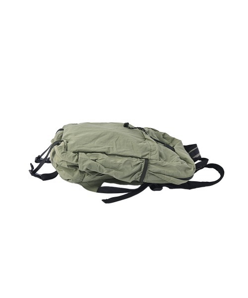 marjour(マージュール)の「LIGHT WEIGHT DAY PACK(バックパック/リュック・レディース・モスグリーン/ブラック・FREE)」の12枚目の写真