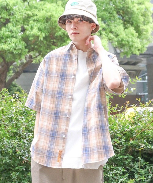 niko and...（ニコアンド）の「リネンブレンドボックスシャツ（シャツ/ブラウス・メンズ・ネイビー/イエロー/オフホワイト/ベージュ/サックスブルー/ライトグレー・MEDIUM/LARGE）」の3枚目の写真