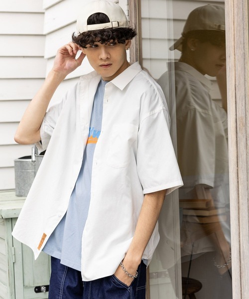 niko and...（ニコアンド）の「リネンブレンドボックスシャツ（シャツ/ブラウス・メンズ・ネイビー/イエロー/オフホワイト/ベージュ/サックスブルー/ライトグレー・MEDIUM/LARGE）」の2枚目の写真