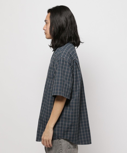 niko and...（ニコアンド）の「リネンブレンドボックスシャツ（シャツ/ブラウス・メンズ・ネイビー/イエロー/オフホワイト/ベージュ/サックスブルー/ライトグレー・MEDIUM/LARGE）」の21枚目の写真