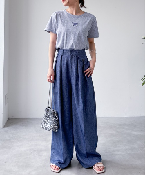 EPIMI E'PIMMY（エピミエピミー）の「ロゴ刺繍コンパクトTシャツ（Tシャツ/カットソー・レディース・オフホワイト/杢グレー/オートミール・MEDIUM）」の4枚目の写真