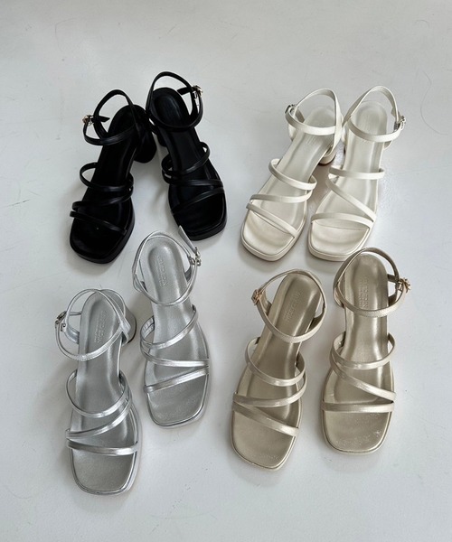 one after another NICE CLAUP（ワンアフターアナザーナイスクラップ）の「ストーム付きストラップサンダル（サンダル・レディース・ゴールド/シルバー・L/M/S）」の3枚目の写真