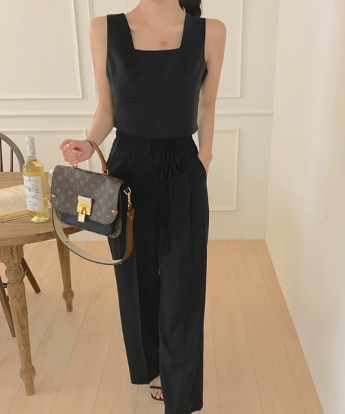 CREARE -LINO-(クレアーレリノ)の「<レディーズ商品>スクエアネック&パンツ / セットアップ(セットアップ・レディース・ブラック/グレー・FREE)」の3枚目の写真