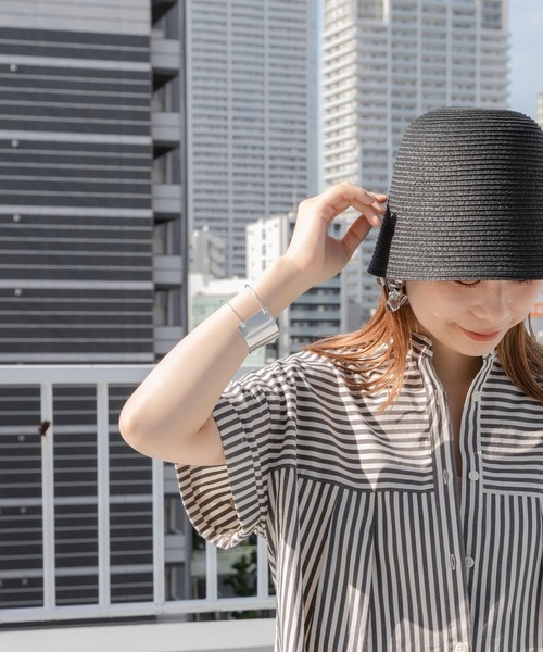 SMELLY（スメリー）の「メタルプレートバングル（ブレスレット・レディース・シルバー・-）」の7枚目の写真