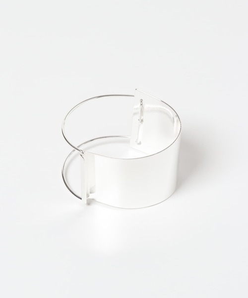 SMELLY（スメリー）の「メタルプレートバングル（ブレスレット・レディース・シルバー・-）」の8枚目の写真