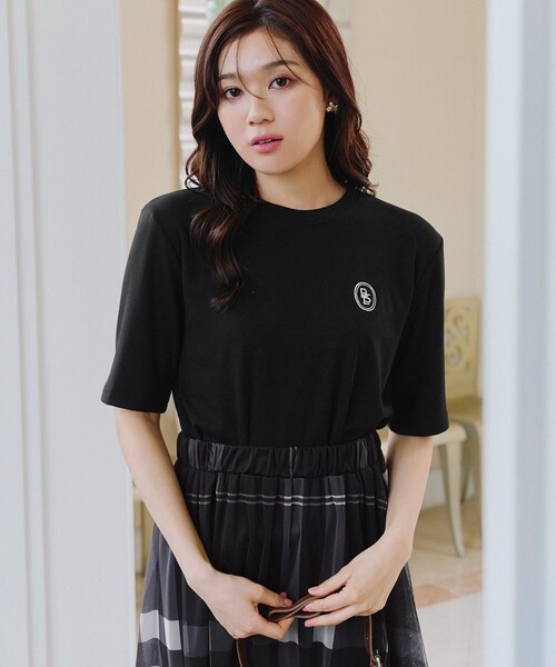Tiaclasse(ティアクラッセ)の「刺繍ロゴカットソーTシャツ(Tシャツ/カットソー・レディース・ピンク/ブラック/アイボリー・FREE)」の1枚目の写真