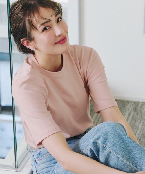 Tiaclasse(ティアクラッセ)の「刺繍ロゴカットソーTシャツ(Tシャツ/カットソー・レディース・ピンク/ブラック/アイボリー・FREE)」の5枚目の写真