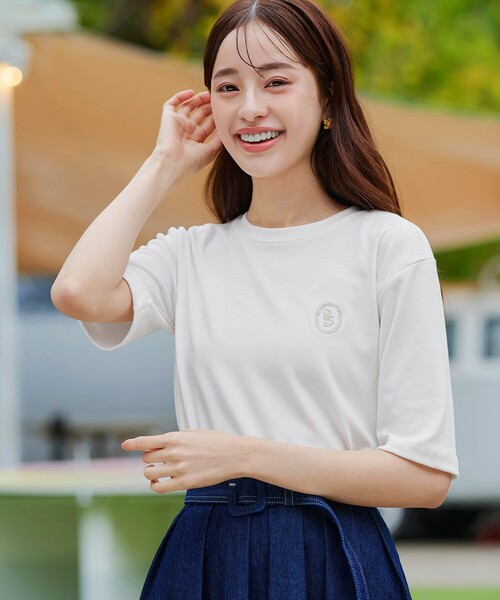Tiaclasse(ティアクラッセ)の「刺繍ロゴカットソーTシャツ(Tシャツ/カットソー・レディース・ピンク/ブラック/アイボリー・FREE)」の6枚目の写真