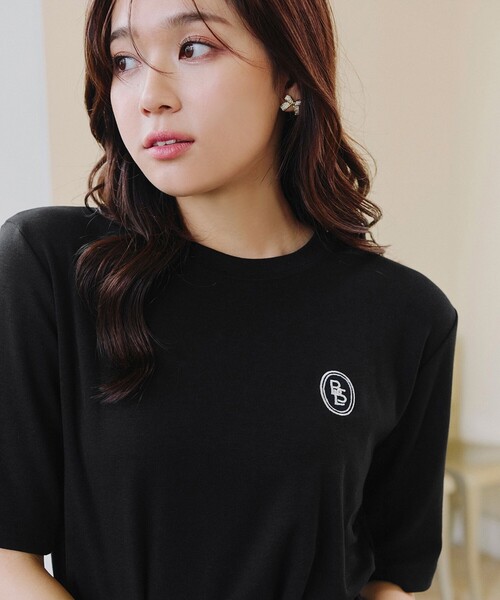 Tiaclasse(ティアクラッセ)の「刺繍ロゴカットソーTシャツ(Tシャツ/カットソー・レディース・ピンク/ブラック/アイボリー・FREE)」の11枚目の写真