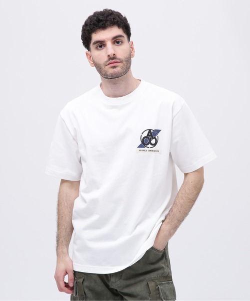 AVIREX（アヴィレックス）の「《CROSSOVER》PATCH T-SHIRT / クロスオーバー パッチ Tシャツ / AVIREX / アヴィレックス（Tシャツ/カットソー・メンズ・チャコール/ホワイト/レンガ/ブラック・MEDIUM/LARGE/X-LARGE/XX-LARGE）」の9枚目の写真