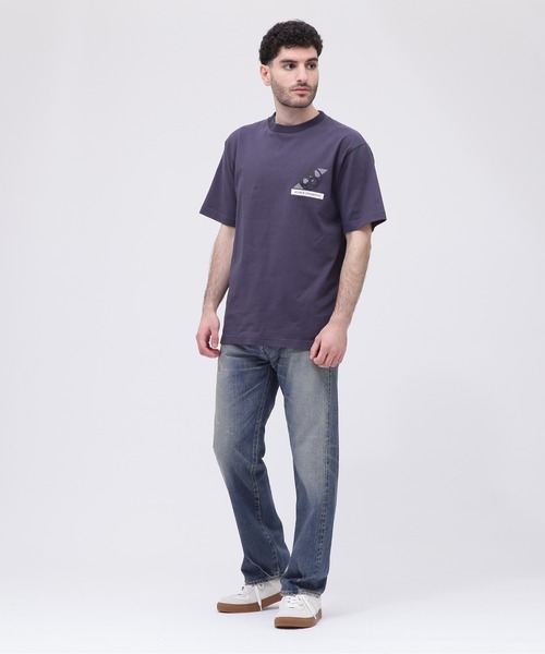 AVIREX（アヴィレックス）の「《CROSSOVER》PATCH T-SHIRT / クロスオーバー パッチ Tシャツ / AVIREX / アヴィレックス（Tシャツ/カットソー・メンズ・チャコール/ホワイト/レンガ/ブラック・MEDIUM/LARGE/X-LARGE/XX-LARGE）」の21枚目の写真