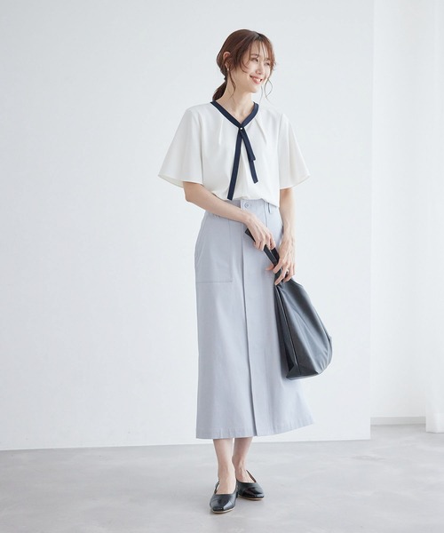 ROPE' PICNIC(ロペピクニック)の「【新色追加・2サイズ展開】メタルボタンリボンタイハーフスリーブブラウス(シャツ/ブラウス・レディース・ライトグリーン/チャコールグレー/ホワイト/サックスブルー/ホワイト系その他・38/36)」の7枚目の写真