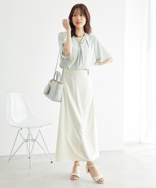 ROPE' PICNIC(ロペピクニック)の「【新色追加・2サイズ展開】メタルボタンリボンタイハーフスリーブブラウス(シャツ/ブラウス・レディース・ライトグリーン/チャコールグレー/ホワイト/サックスブルー/ホワイト系その他・38/36)」の22枚目の写真