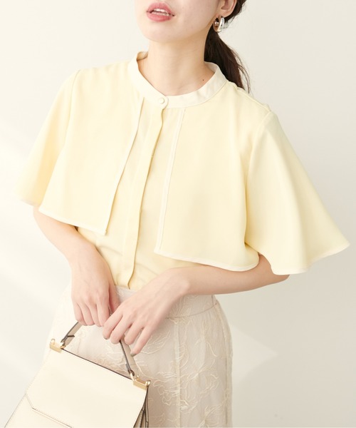 natural couture(ナチュラルクチュール)の「スタンドネック配色ケープブラウス(シャツ/ブラウス・レディース・サックスブルー/イエロー/オフホワイト/その他1/その他2/ネイビー・FREE)」の5枚目の写真