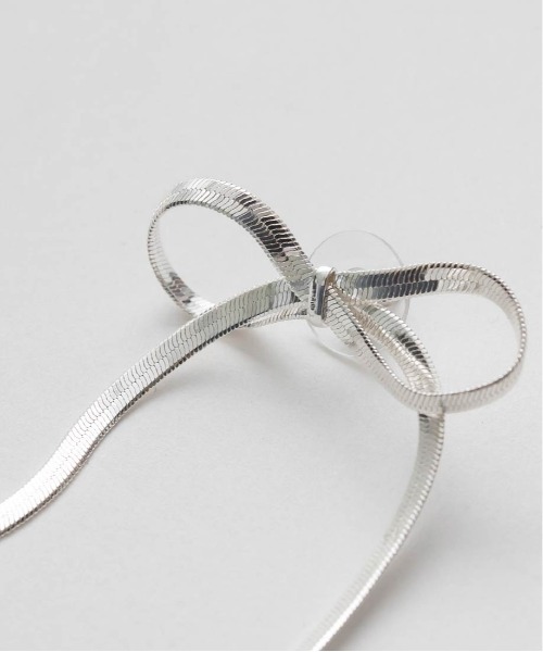 RANDA（ランダ）の「チェーンリボンピアス（ピアス（両耳用）・レディース・シルバー/ゴールド・FREE）」の5枚目の写真