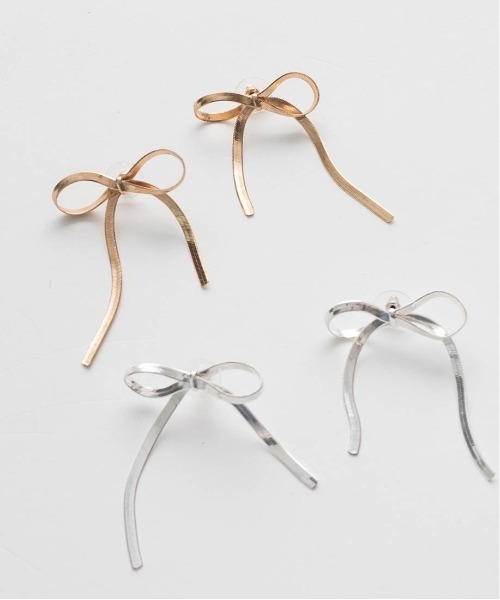 RANDA（ランダ）の「チェーンリボンピアス（ピアス（両耳用）・レディース・シルバー/ゴールド・FREE）」の7枚目の写真