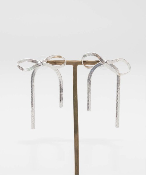 RANDA（ランダ）の「チェーンリボンピアス（ピアス（両耳用）・レディース・シルバー/ゴールド・FREE）」の12枚目の写真