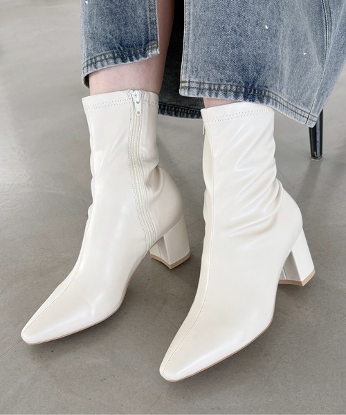 Heather(ヘザー)の「ストレッチポインテッドブーツ 137991(ブーツ・レディース・ホワイト/ブラック/ブラック系その他・M/L)」の1枚目の写真