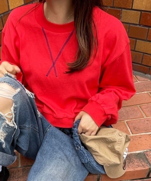 ENIM BY VICKY(エニムバイビッキー)の「ボリュームスリーブショートトップス《手洗い可能》(スウェット・レディース・ネイビー/ホワイト/レッド・M)」の22枚目の写真