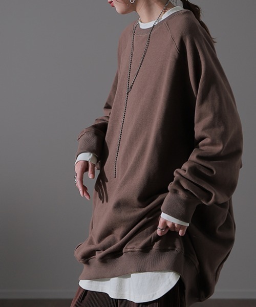 HUG.U(ハグユー)の「裾長 モックネックロンT(Tシャツ/カットソー・レディース・グレー/ナチュラル/グレイッシュブルー/ホワイト/キャメル/ラベンダー/ブラック・FREE)」の12枚目の写真