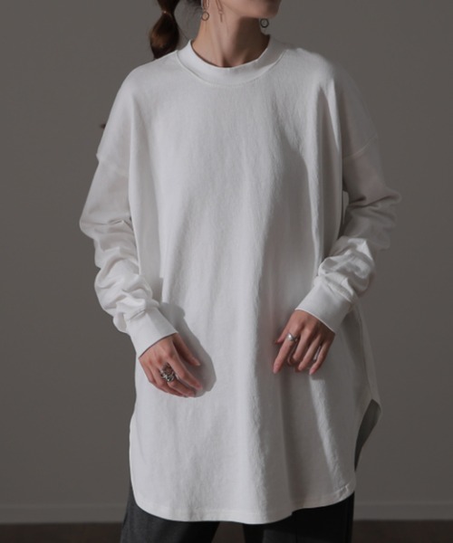 HUG.U(ハグユー)の「裾長 モックネックロンT(Tシャツ/カットソー・レディース・グレー/ナチュラル/グレイッシュブルー/ホワイト/キャメル/ラベンダー/ブラック・FREE)」の9枚目の写真