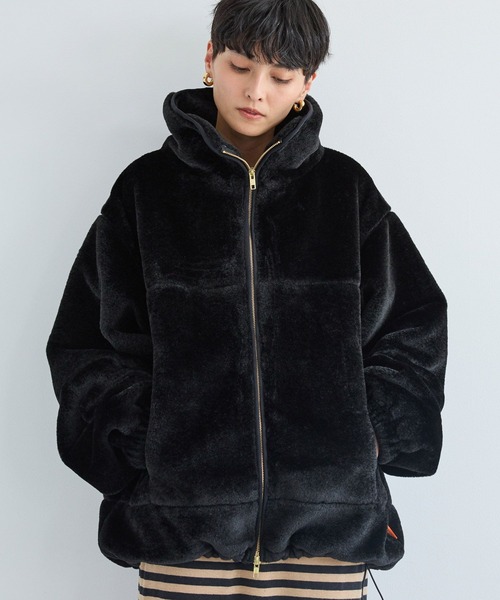 UNIVERSAL OVERALL（ユニバーサルオーバーオール）の「BARNYARDSTORM