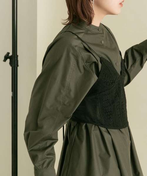 KBF(ケイビーエフ)の「BACKリボンレースコルセット(その他トップス・レディース・オフホワイト/ブラック・ONE)」の16枚目の写真