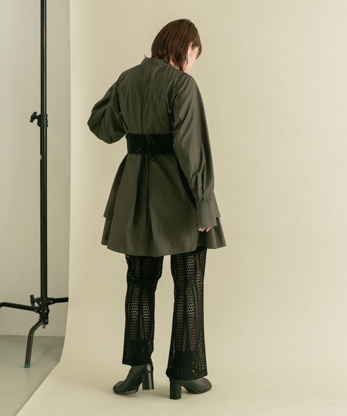 KBF(ケイビーエフ)の「BACKリボンレースコルセット(その他トップス・レディース・オフホワイト/ブラック・ONE)」の20枚目の写真