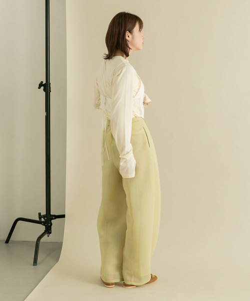 KBF(ケイビーエフ)の「BACKリボンレースコルセット(その他トップス・レディース・オフホワイト/ブラック・ONE)」の6枚目の写真