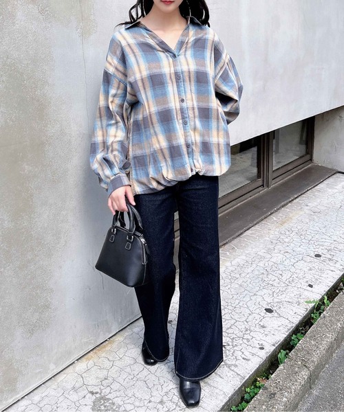 INGNI(イング)の「【WEB限定】フレアデニムパンツ/A(デニムパンツ・レディース・インディゴブルー/ブラック/ブルー系その他・M/S)」の8枚目の写真