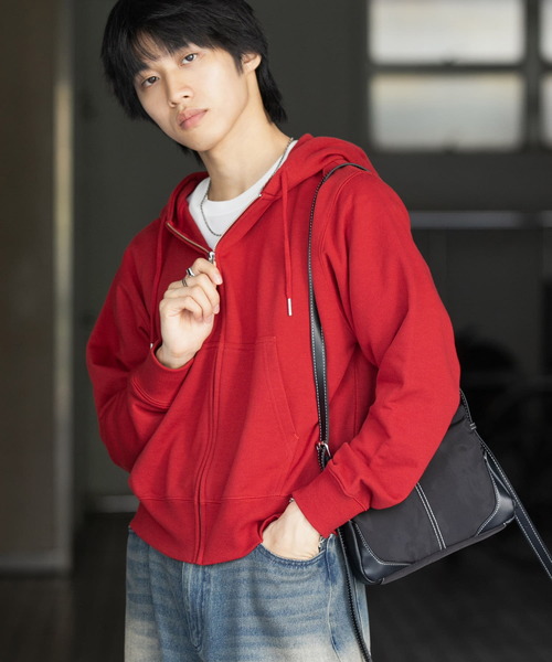 SENSE OF PLACE by URBAN RESEARCH（センスオブプレイスバイアーバンリサーチ）の「カラーZIPパーカー（パーカー・メンズ・ライトグレー/レッド/ブラック・MEDIUM/LARGE）」の3枚目の写真