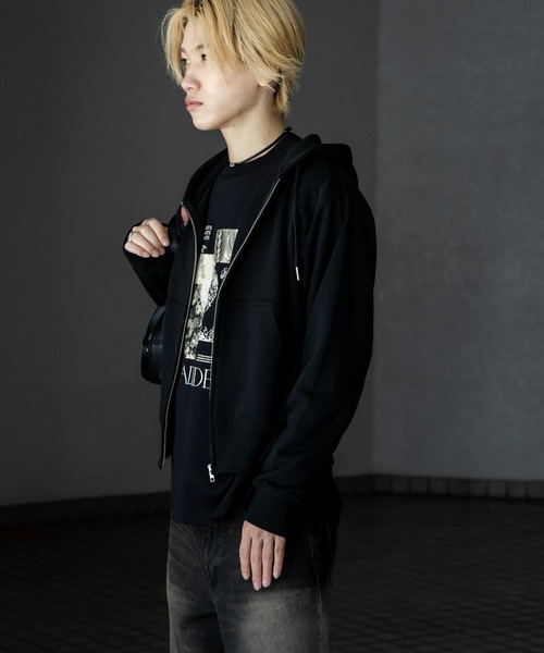 SENSE OF PLACE by URBAN RESEARCH（センスオブプレイスバイアーバンリサーチ）の「カラーZIPパーカー（パーカー・メンズ・ライトグレー/レッド/ブラック・MEDIUM/LARGE）」の11枚目の写真