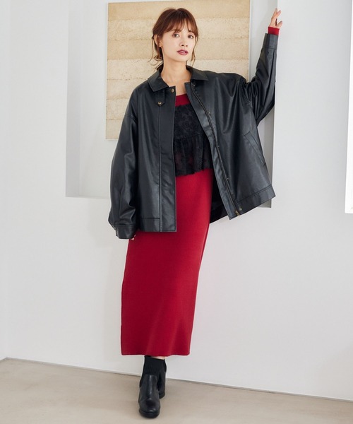 mysty woman（ミスティウーマン）の「フェザーキャミセットニットワンピース 242419（ワンピース・レディース・ライトベージュ/チャコールグレー/レッド・FREE）」の6枚目の写真